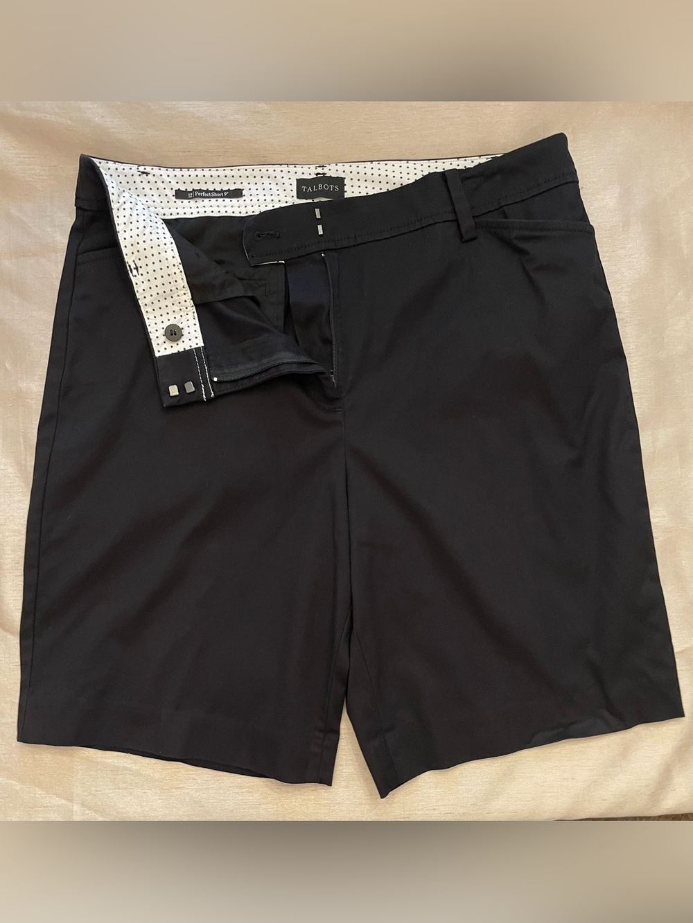 Talbots Perfect Shorts 9” Black Size 12